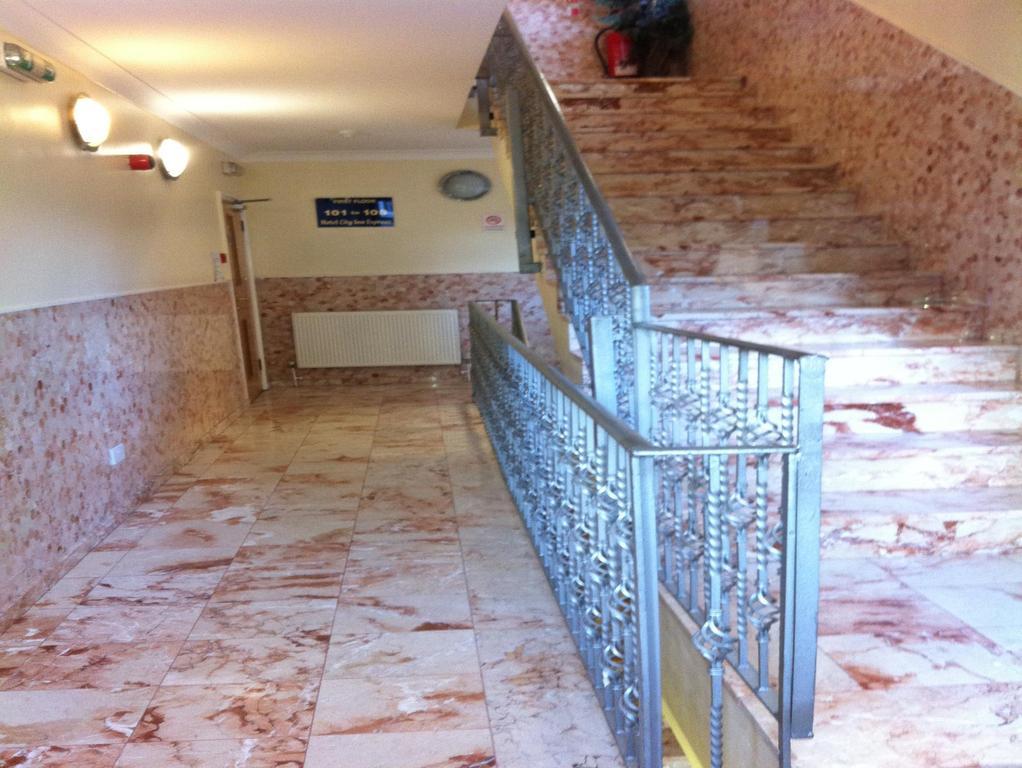 City Inn Express Hotel Londra Dış mekan fotoğraf